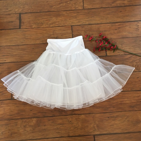 Grace Karin Other - Petticoat- White🤍